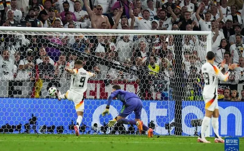 k1体育app登录平台在线字节跳动河南建业足球运动员何滨：职业生涯、个人资料、球队荣誉全解析